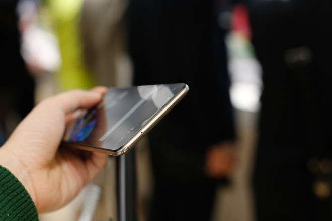 LG Stylus 2 - phablet tầm trung có bút cảm ứng giống Galaxy Note