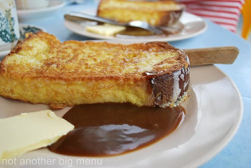 MJ Cafe French toast kaya