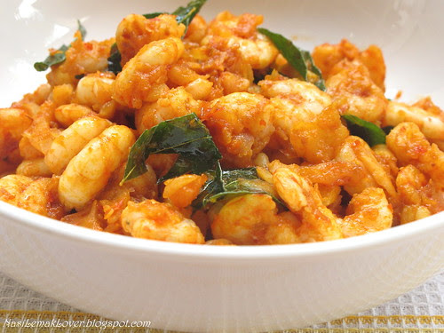 Fragrant stir fried curry shrimps