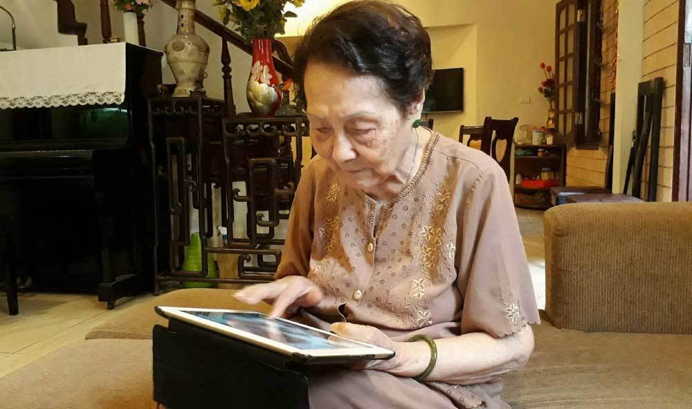 Hà Nội xưa, giai nhân Hà thành, danh nhân thế kỷ 20, nữ sinh Đồng Khánh