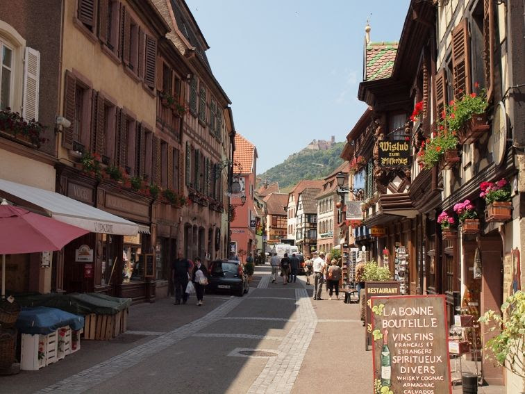 旅するフランス 15日目 アルザスワイン街道 ２ リボーヴィレ Ribeauville 雑記帳