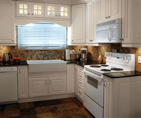 painted kitchen cabinets  alabaster finish kitchen craft