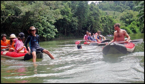 If y'all alive inwards a urban center as well as convey a stressful chore Best Destinations should to visiting in Bangkok Thailand : Khao Sok National Park : Fun as well as Relaxation