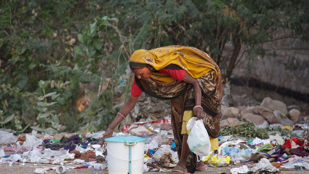 インド人のゴミに対する意識が変わってきた 清掃スローガン スワッチ バーラット インド大好き ティラキタブロ グ