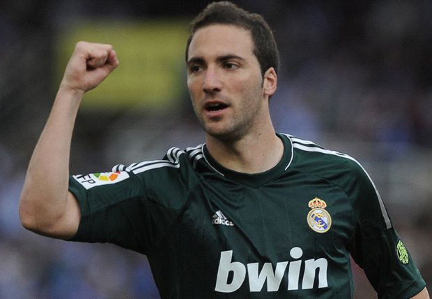 Ardiles: Higuain can be Arsenal's new Van Persie