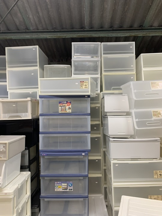 衣装ケース プラケースの処分方法 捨て方 東京都 千葉県 埼玉県で不用品回収なら不用品回収 マックスポケット