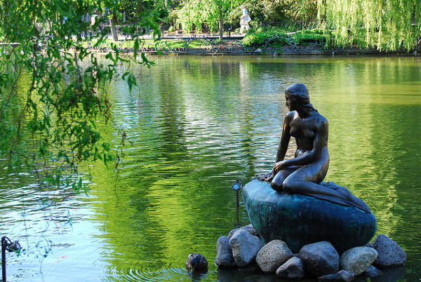 La Sirenita del Tivoli