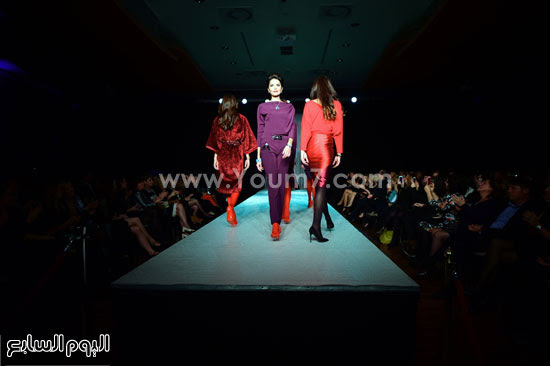 جانب من عرض الأزياء -اليوم السابع -11 -2015