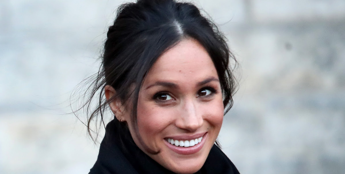 This Meghan Markle Necklace Annoyed Royal Staff & Resulted in a Frustrating Phone Call - Just Jared