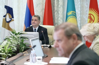 «Союзники» поддерживают ЕАЭС в стремлении «приглядывать» за ВТО «Союзники» поддерживают ЕАЭС в стремлении «приглядывать» за ВТО