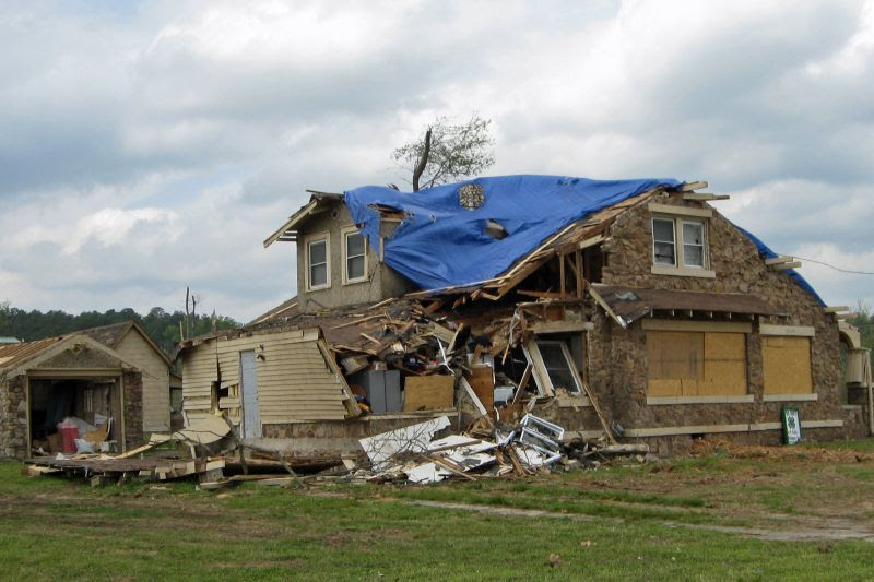 Mena Tornado 2009 40