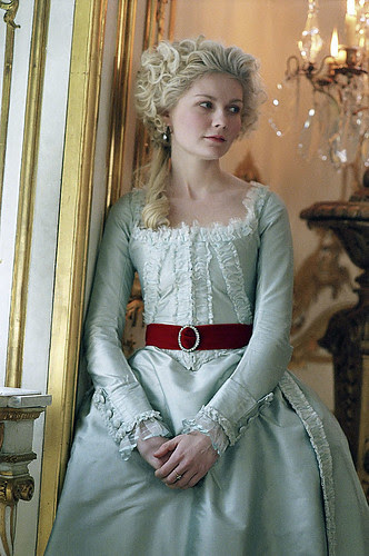 marie atnoinette by kirsten dunst