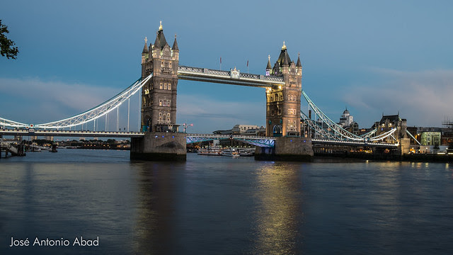 Tower Bridge, London by Jose Antonio Abad