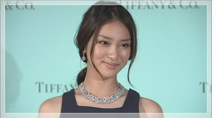 ドラマ 貴族探偵 に出演時の武井咲の画像まとめ 髪型 ファッション メイク Akogare