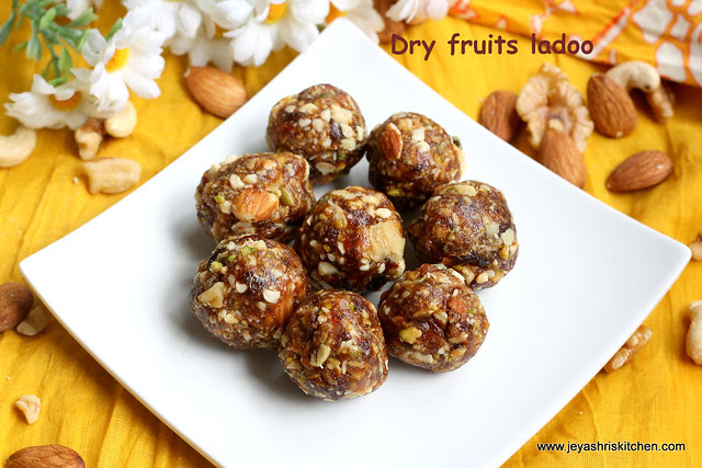 dry- fruits- ladoo