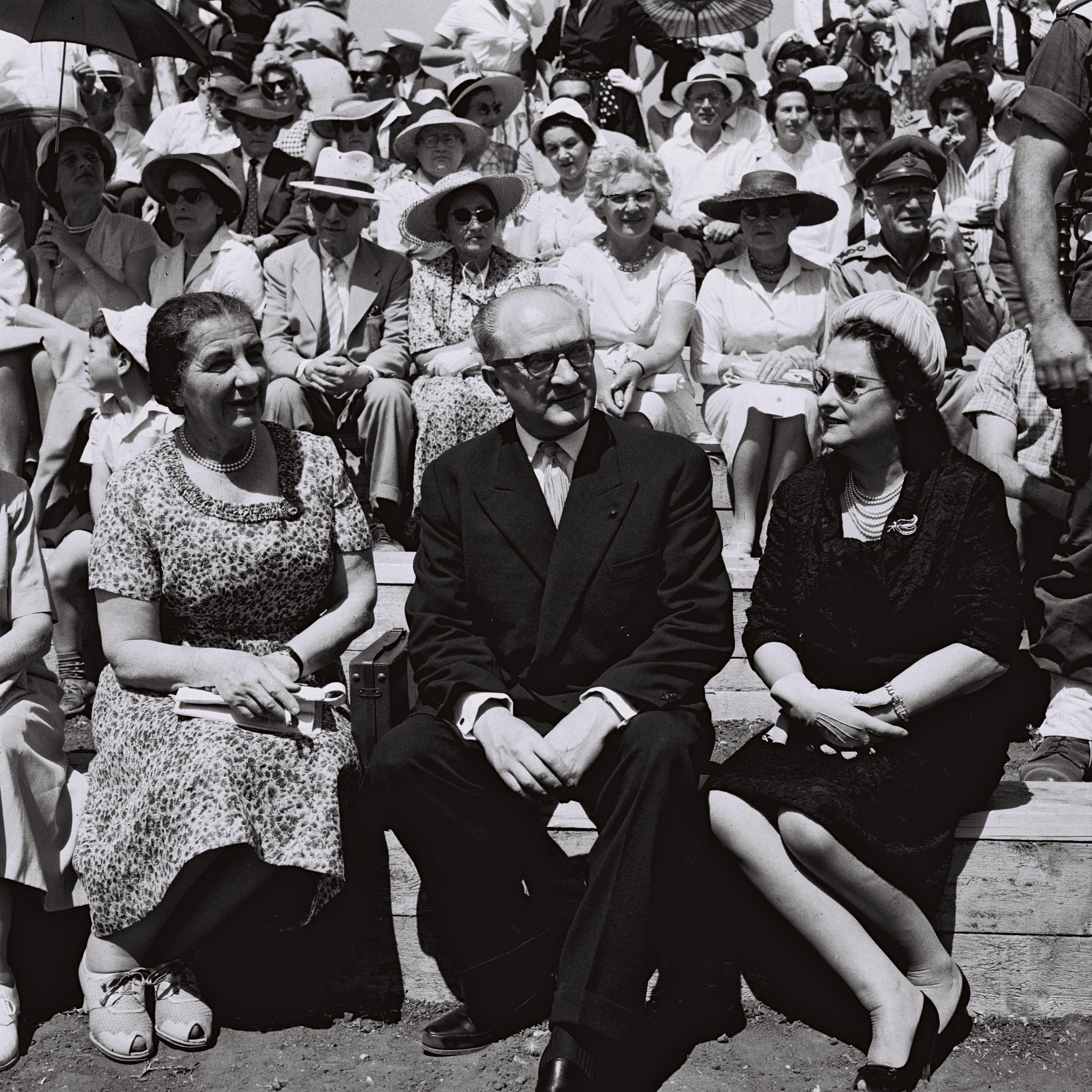 File:Guy Mollet-Golda Meir-Israel Indepence Day 1959.jpg