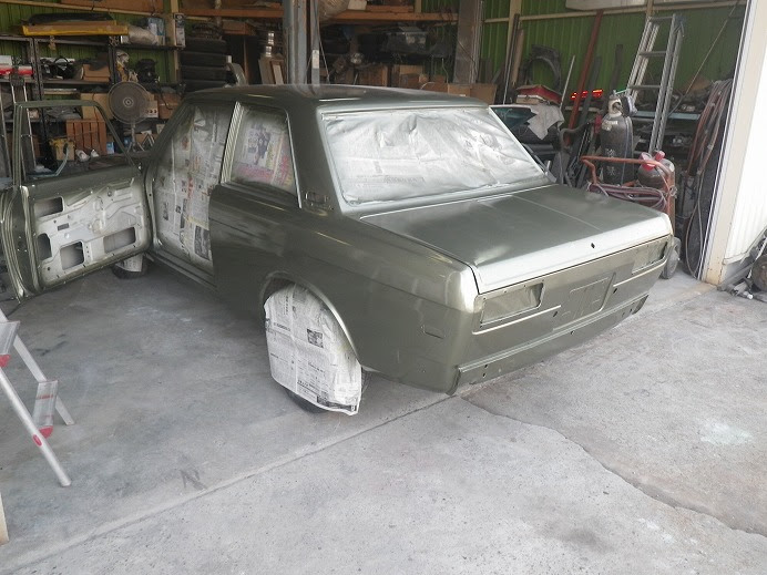 510 ブルーバード 2ドア 全塗装終了 旧車のレストア及びレーシングカー製作