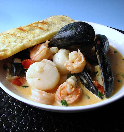 Thai Curry Seafood Bruschetta V