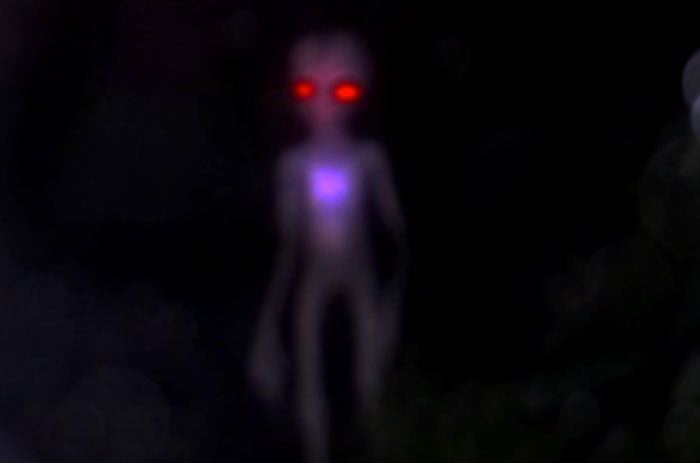 Alienígena de olhos vermelhos