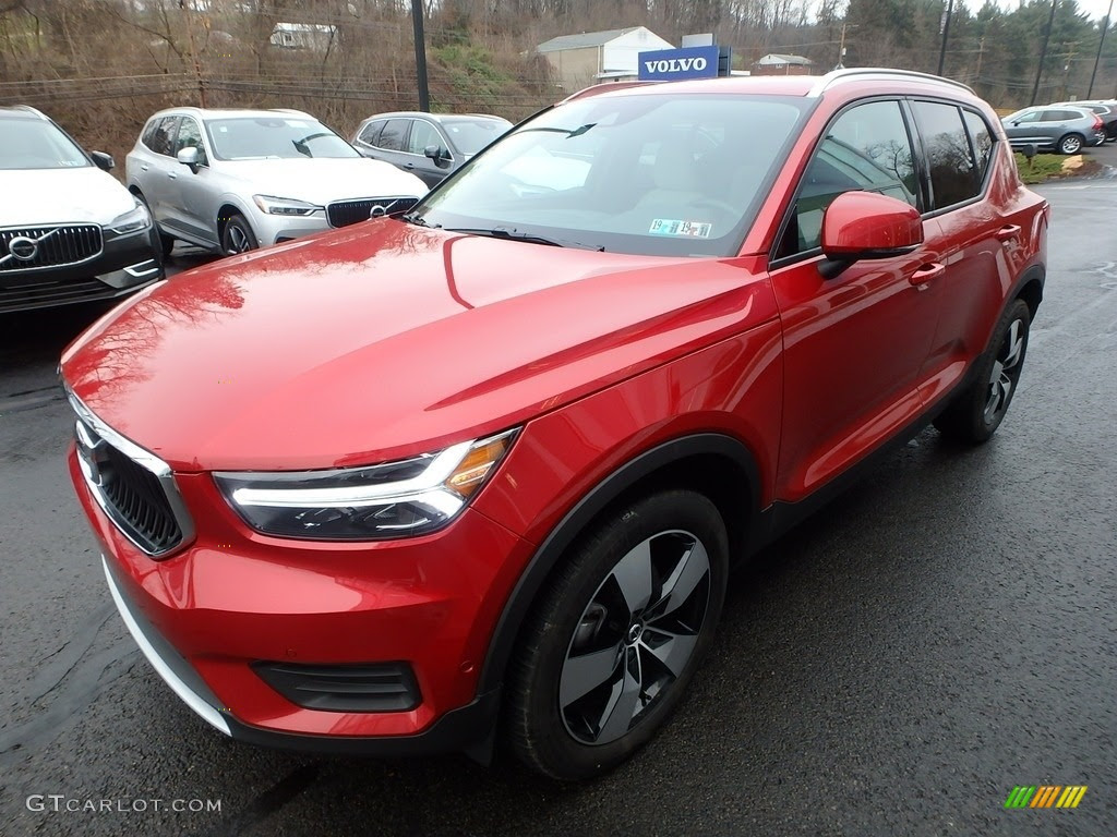 Fusion Red Metallic 19 Volvo Xc40 T4 Momentum Exterior Photo Gtcarlot Com