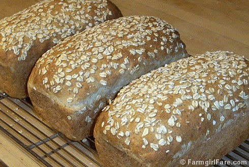 Oatmeal Toasting Bread - Farmgirl Fare