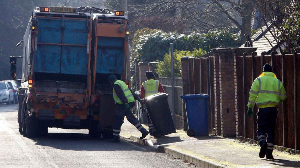 Salford City Council approves three-weekly bin collection ...