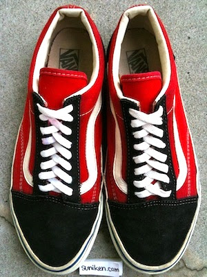 バンズ オールドスクール 赤黒 Vans Old Skool Red Black スニーカー見学