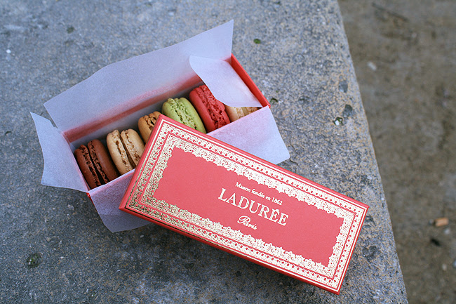 Local Food And wine - Paris Picnics