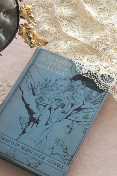 アンティークブック 古書 イギリス ピーターパン Peter Pan Wendy James Matthew Barry Mabel Lucie Attwell 0915 Antiques Truffle 京都 鹿ケ谷
