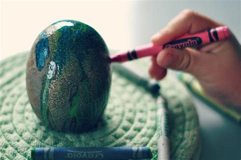 paint rocks  crayons kids crafts