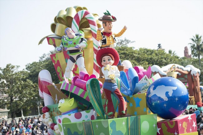 東京ディズニーランド 11 8からクリスマス ストーリーブック がテーマ 19年8月22日 おでかけ クランクイン トレンド