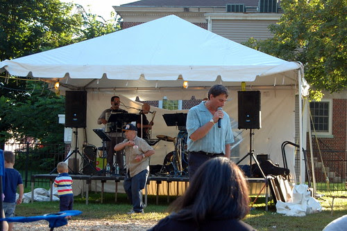 StRocco_SingernDancers