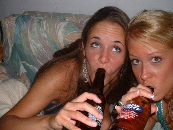 Girls on Friday and Saturday (46 pics)