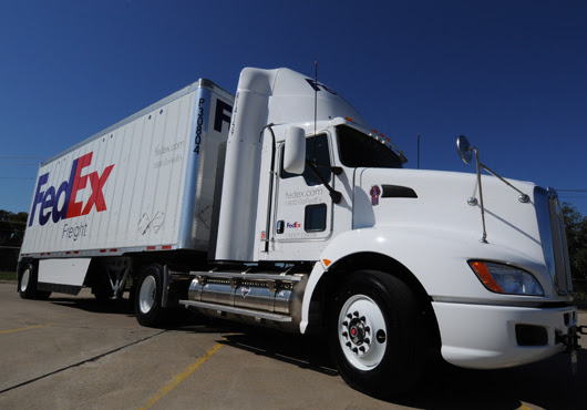 FedEx Freight Testing New LNG Tractors