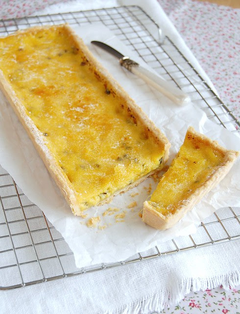 Passion fruit tart / Torta de maracujá