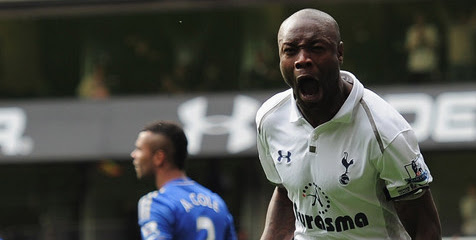 Gallas: Trofi Lebih Penting Dari Spot Liga Champions, Wenger!