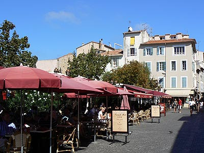 place de la poste.jpg