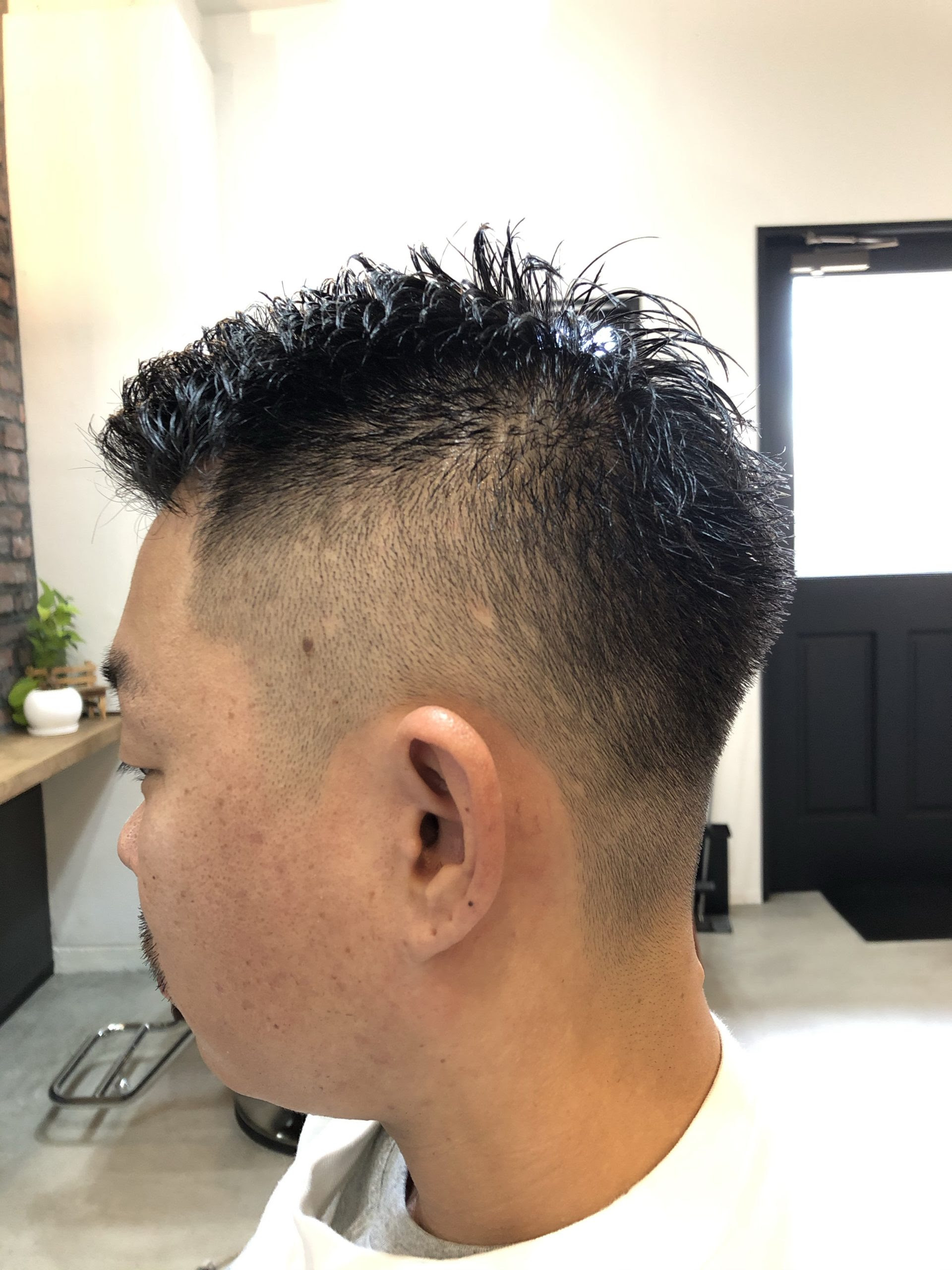 ヘルメットでぼんのくぼに癖が付いてる場合はフェードカットで解決 Nikul Com