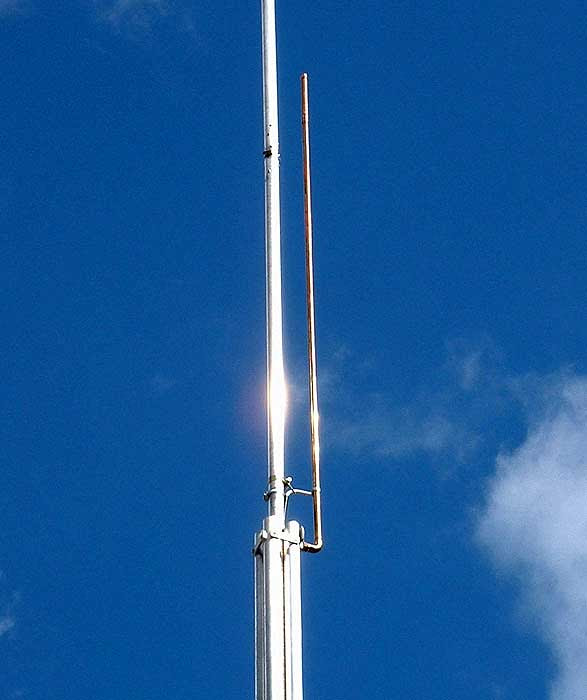 Full size vertical antenna - 7 MHz 40-meter ham band