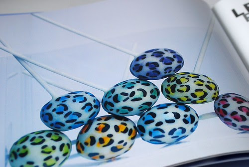 Cake Pops by Claire O'Connell