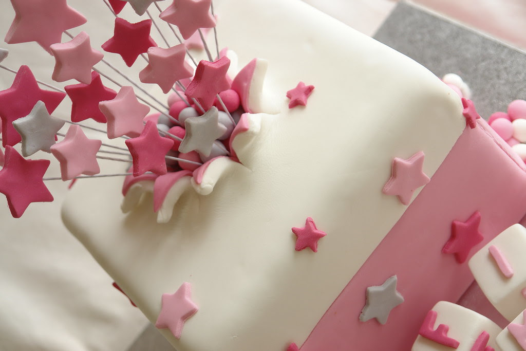 Starburst cake