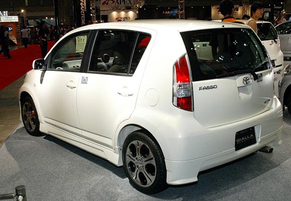 Car4Life: Perodua MyVi's Brother TOYOTA PASSO