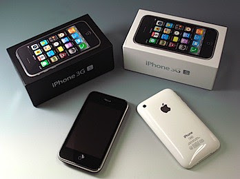 iphone3gs_black_and_white.jpg