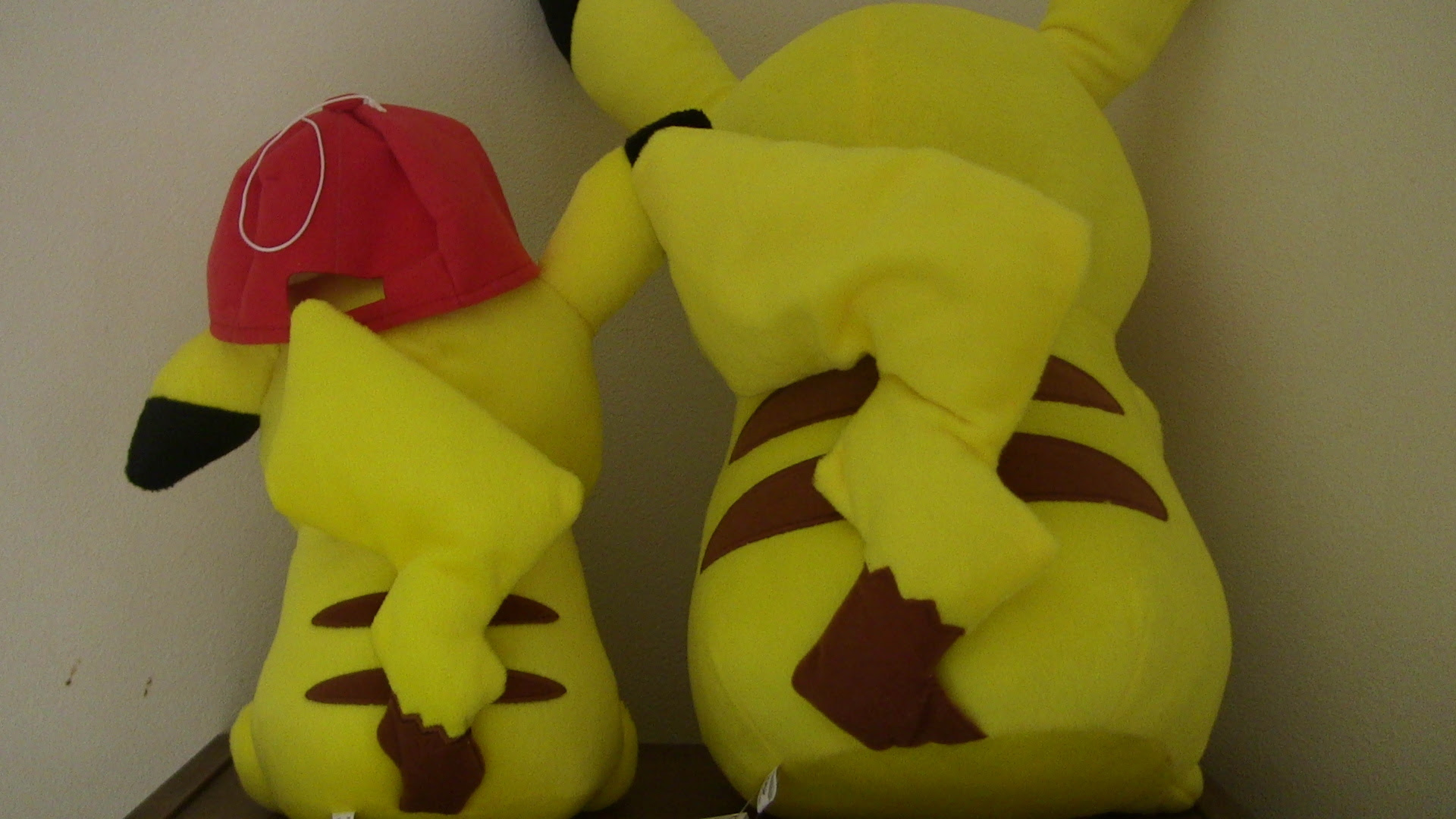 ピカチュウ オリジナルキャップ ピカチュウに変身したメタモンのぬいぐるみ2点セット マーク買い物倶楽部