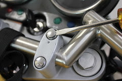 gs500 handlebar replacement