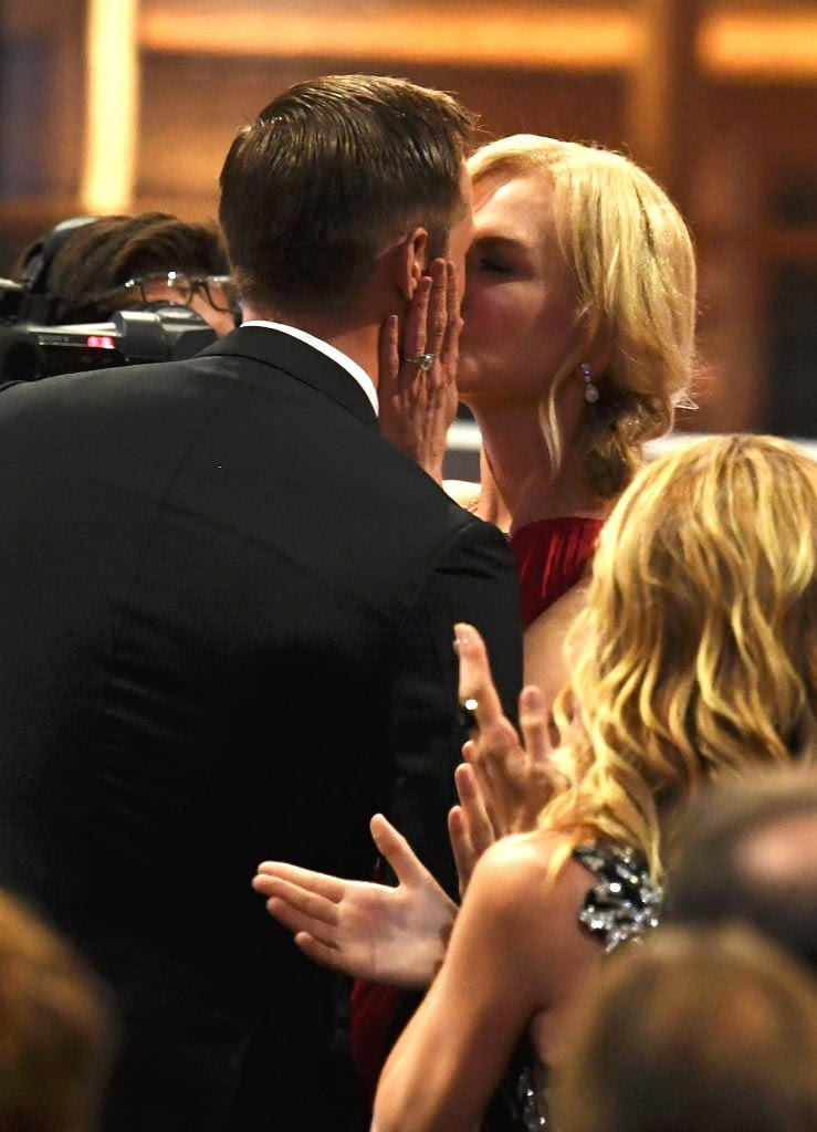 Alexander Skarsgard's 'stache thanks the girls at 2017 Emmys