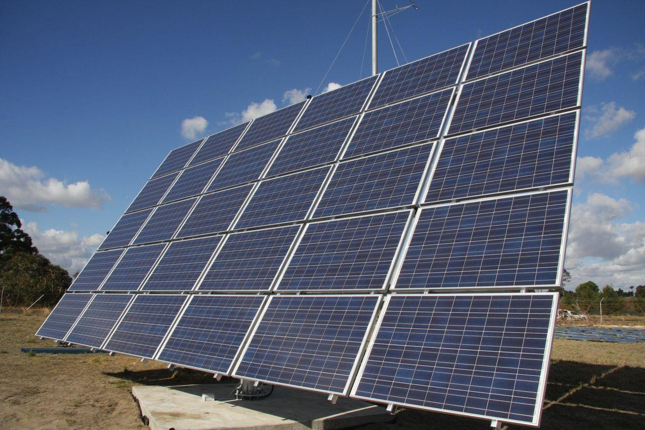 Renewable Energy Solar Power Vs Wind Power » Blog Archive » Solar 