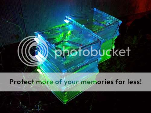 Solar Powered CD-Case Bricks!