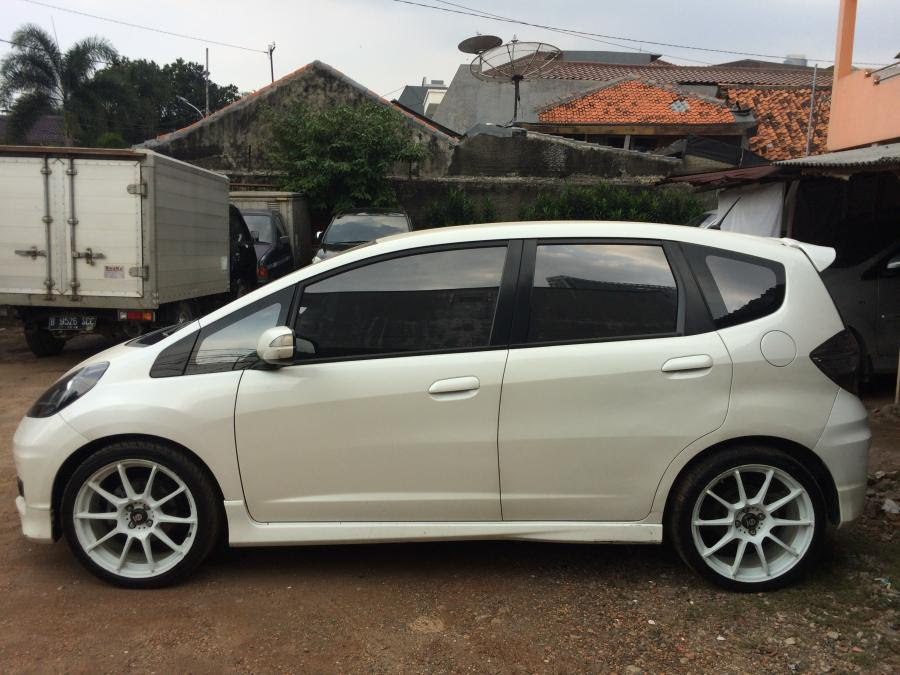 Honda Jazz rs 2013 matic - MobilBekas.com