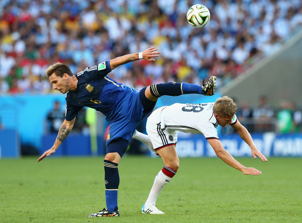Balance 18 Best Photos of the 2014 World Cup Final